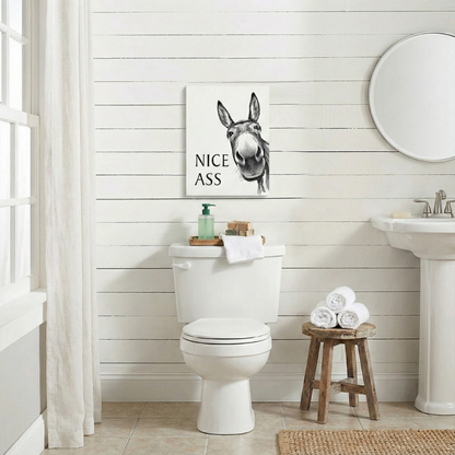 VeikeäAasi™ – Hauska Aasi -kylpyhuonetaulu